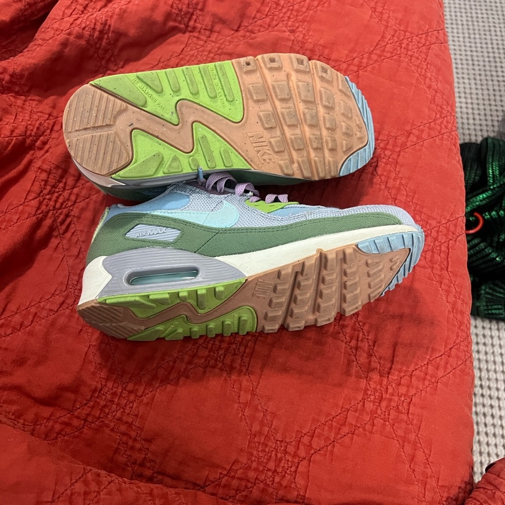 Nike Special Edition Air Max Sun Club Sneakers - Picture 5 of 5